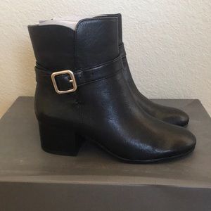Ann Taylor Black Boot Size 5 NWT